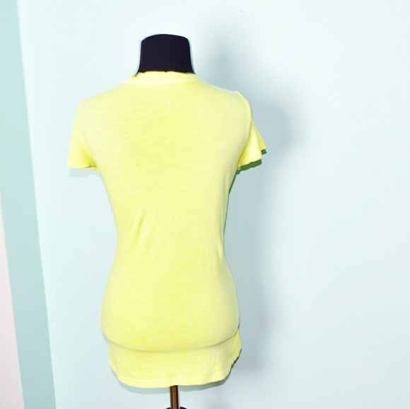American Eagle Yellow Signature Top - Picture 2 of 2